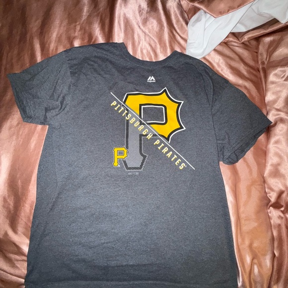Majestic Charcoal and Gold Pittsburgh Pirates Tee - Picture 1 of 7
